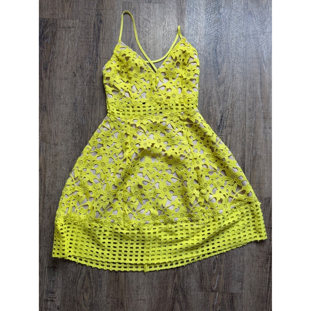 Lovers + Friends Neon Yellow Floral Lace Mini Dress Size S Cross Back A-Line - Picture 2 of 9